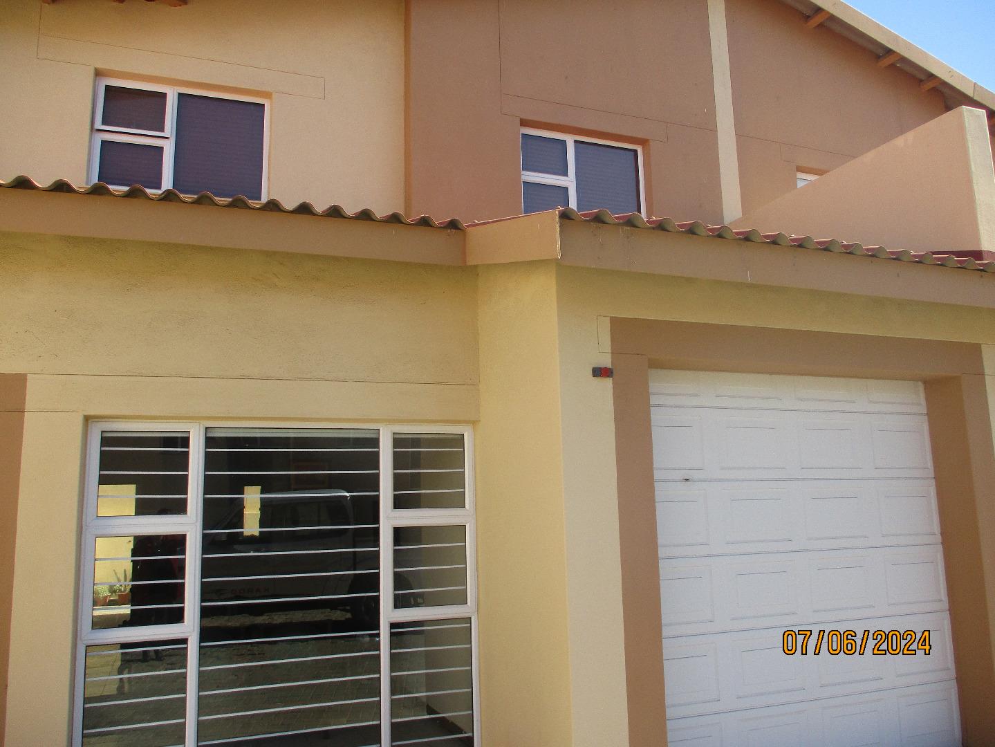 2 Bedroom Apartment for Sale - Erongo